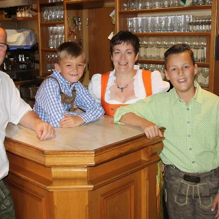 Gasthof Zur Kirche Guest house 3*