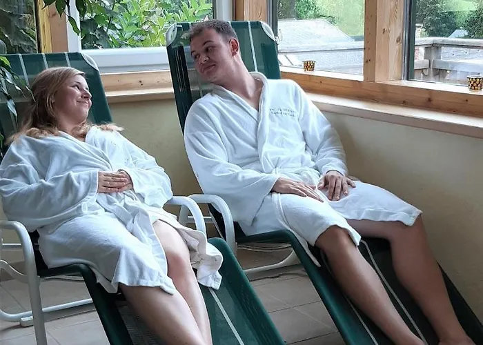 בית הארחה Zur Kirche Kottes