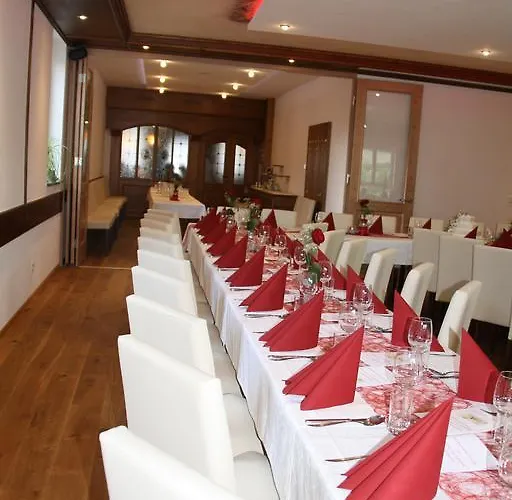 Zur Kirche 3* Kottes